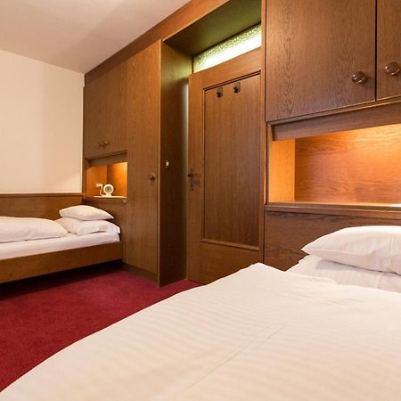 Apartments Meisules Ортізеї Екстер'єр фото