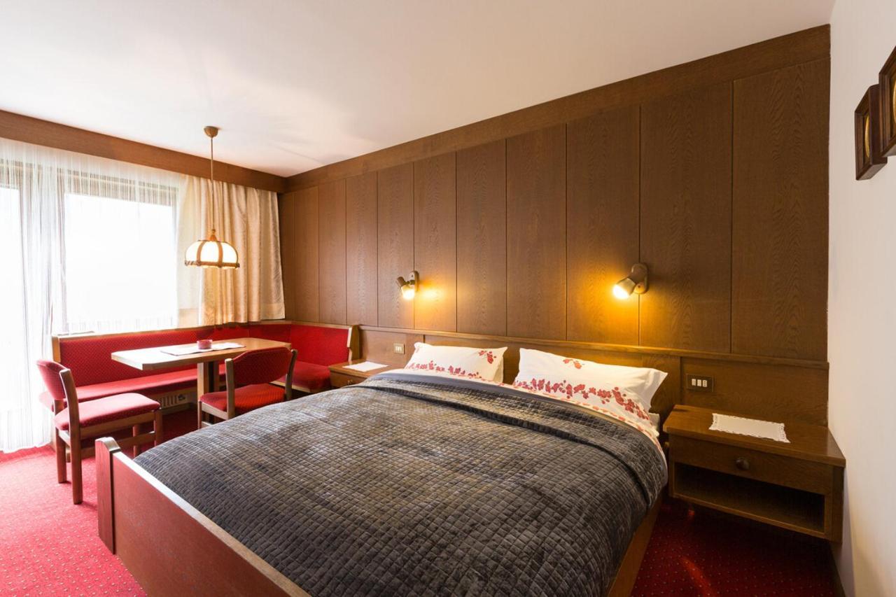 Apartments Meisules Ортізеї Екстер'єр фото