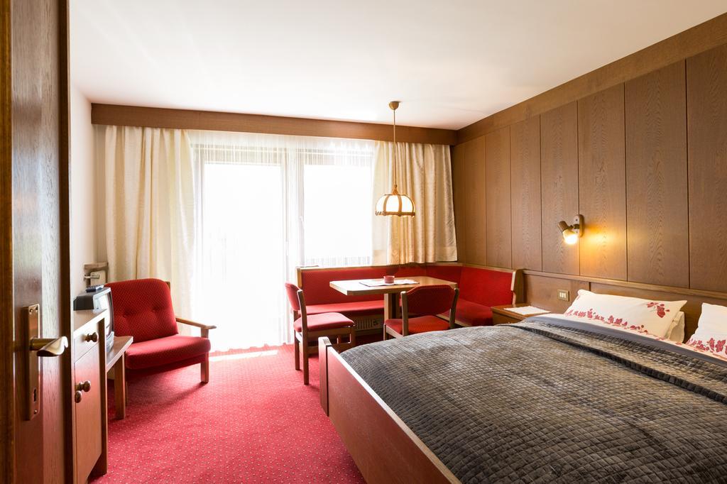 Apartments Meisules Ортізеї Екстер'єр фото